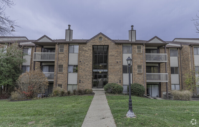 Building Photo - 74 View Terrace Dr Unit 74-04 View Terrace Rental