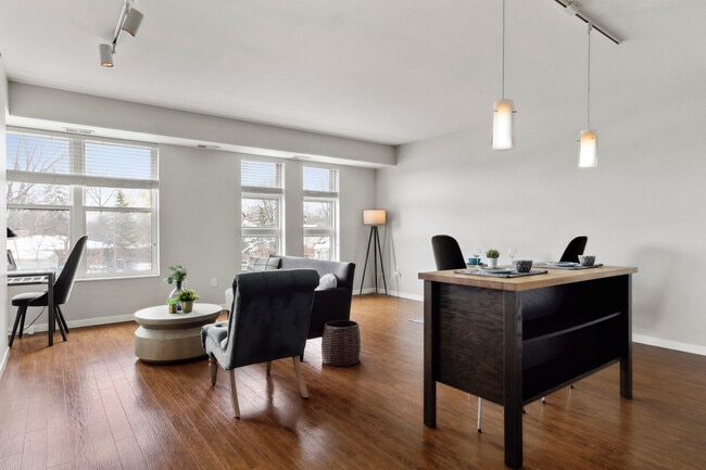 Parkway West Apartments