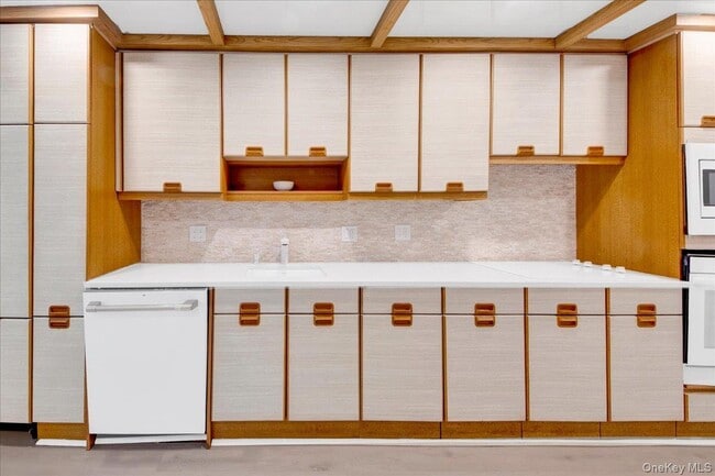 Photo - 500 High Point Dr Unit 412