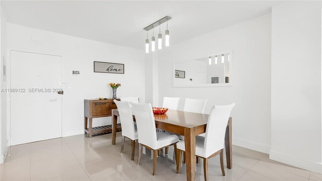 Photo - 300 Bayview Dr Unit 307