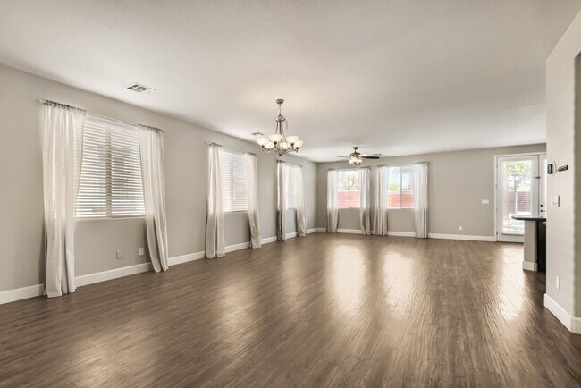 Photo - Rare 5 Bdrm home in the Ladera community of Summerlin!