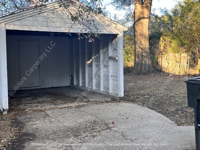 Photo - 3250 Wagner St