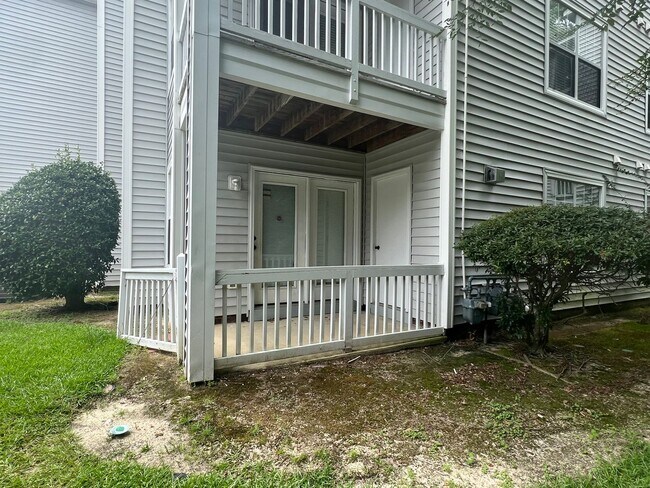 Photo - 309 Waterdown Dr