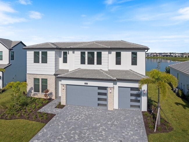 2609 Waterfront Cir