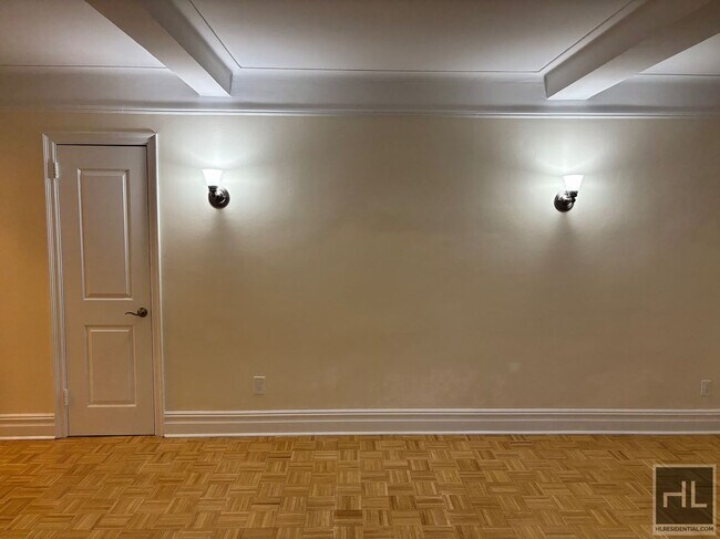 Building Photo - Christopher Street Rental