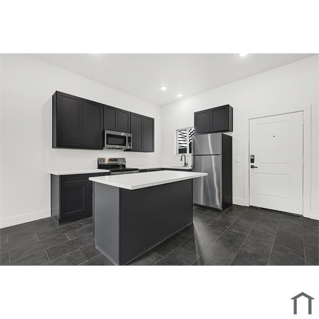 Photo - 7806 Clearview St