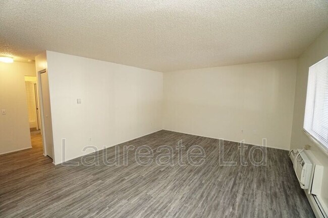 Photo - 2225 S Jasmine St Unit #116