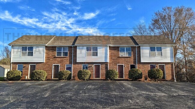 Photo - 1531 E Knollwood Cir Townhome