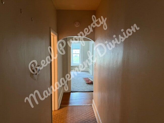 Photo - 131 S Douglas Ave Unidad Apartment 2A