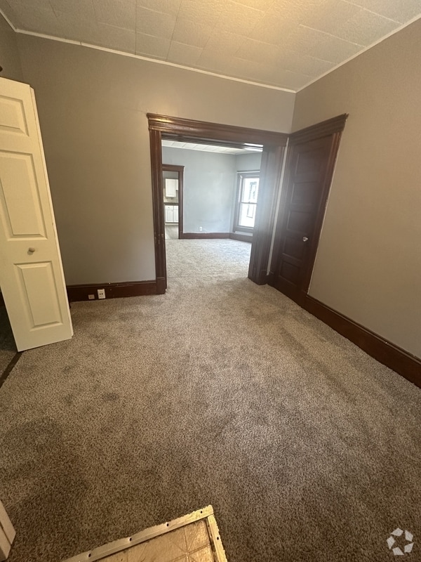 Building Photo - 4014 Woodbridge Ave Rental