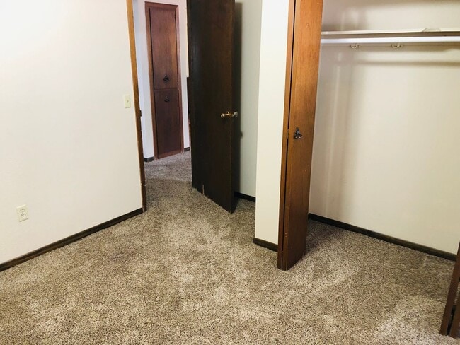 Photo - 1735 3rd St SE Unit 4