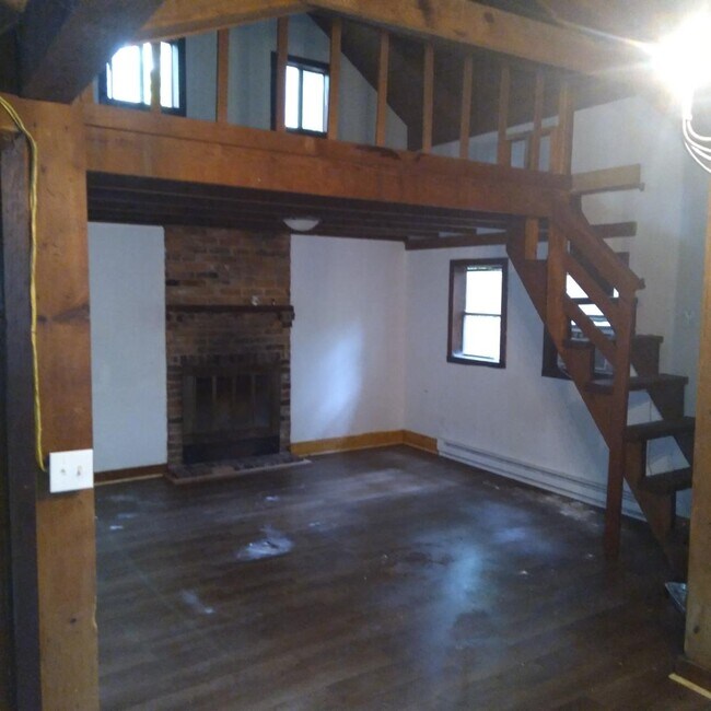 Photo - 128 Cabin Ln