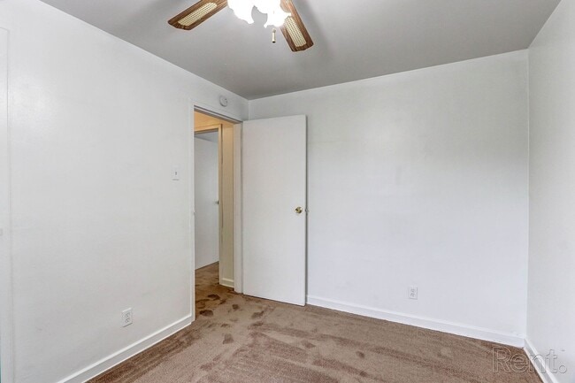 North Ave Apartments