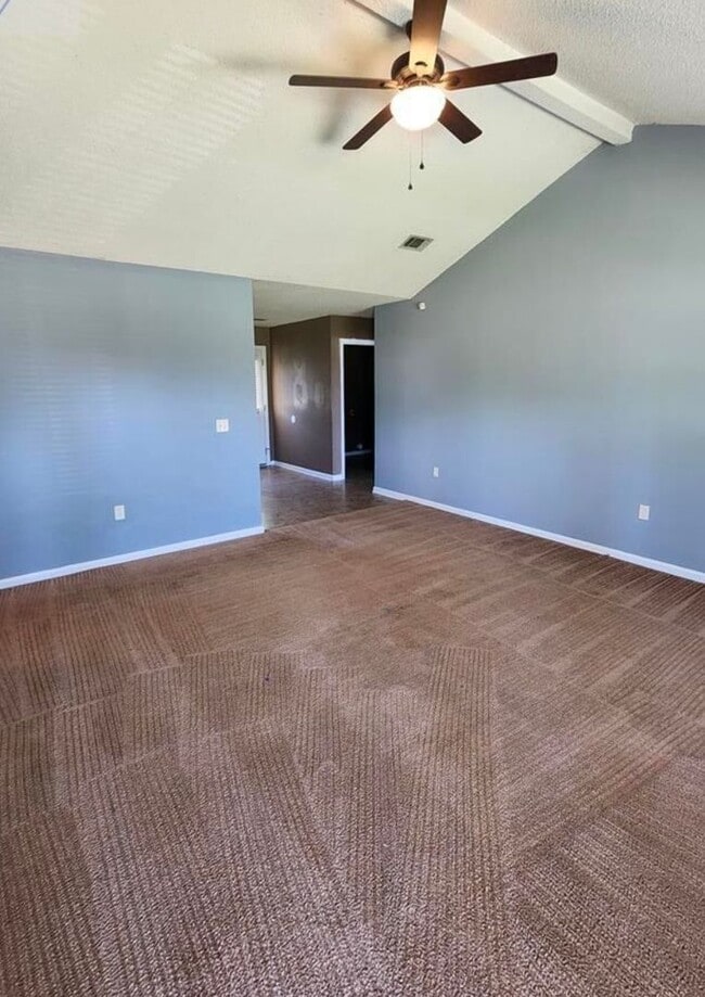 1302 Loblolly Dr