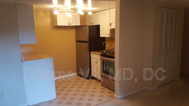 Photo - 3210 S 28th St Unit #103