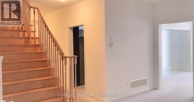 Photo - 2356 Equestrian Cres