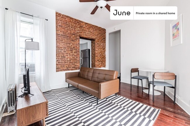 Room in Shared 3 bed/1 bath home in Central Harlem