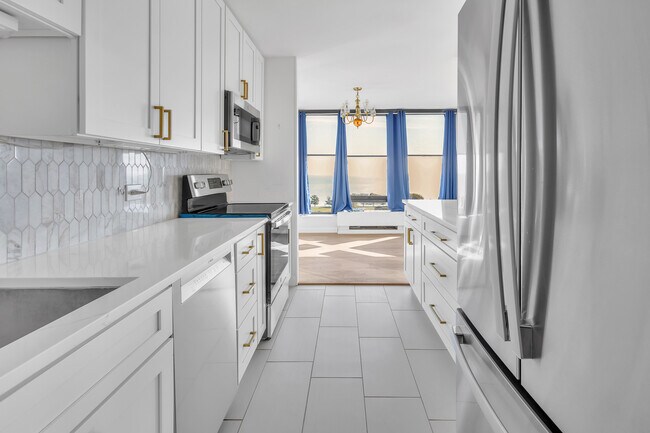 Photo - 5445 N Sheridan Rd Unit 1512