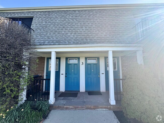Building Photo - 3 Fortune Rd W Unit K Rental