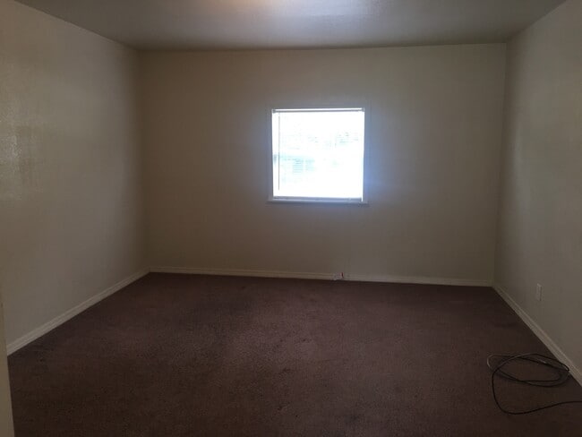 Photo - 3bd 1 ba home that is move-in ready!