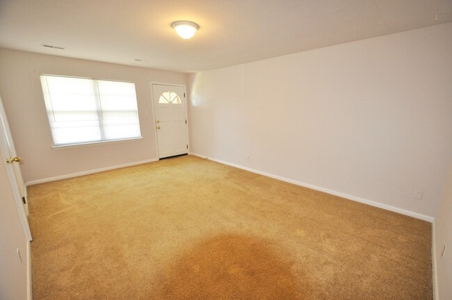 Photo - 2 Bedroom 1 Bath Duplex located in Hampton Apartment Unit 2 MCDONALD ROAD #A