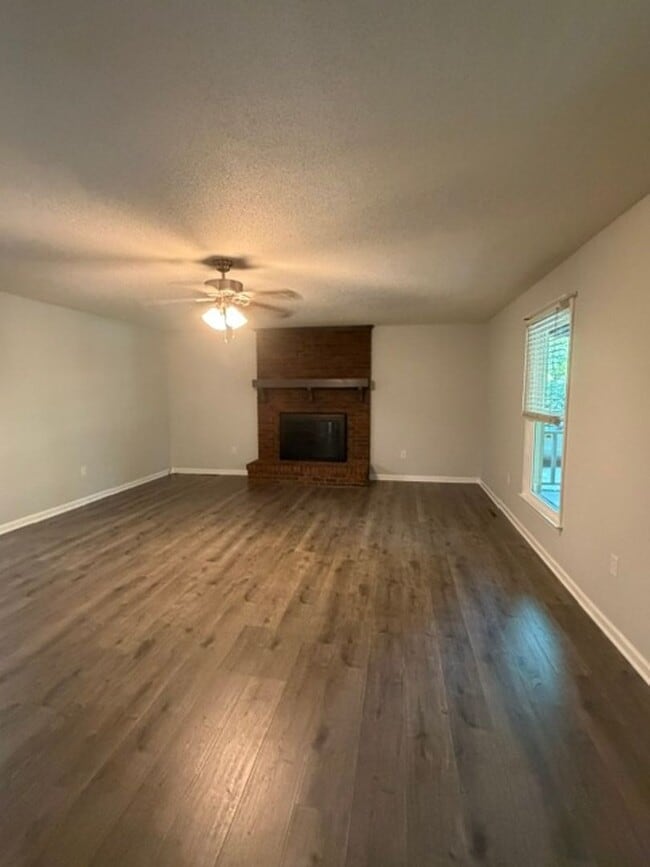 Photo - 2723 Meadow Oak Dr