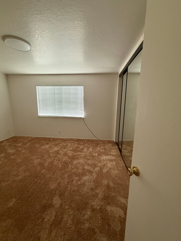 103 E Lewelling Blvd Unit 7 upstairs