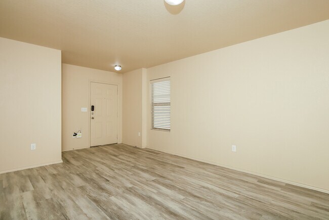 Photo - Hunters Pond - 2211 Fishing Stone, San Ant...