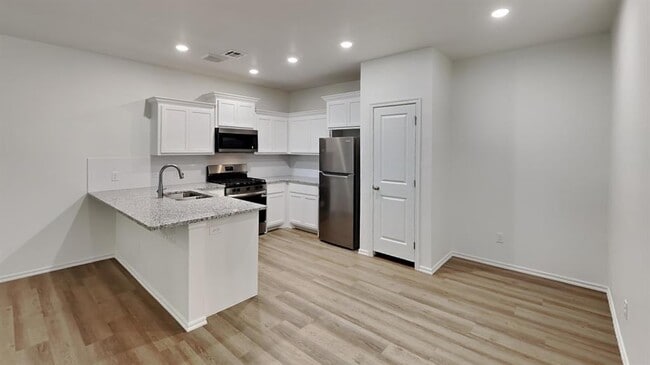 Photo - 1221 NW 113th St