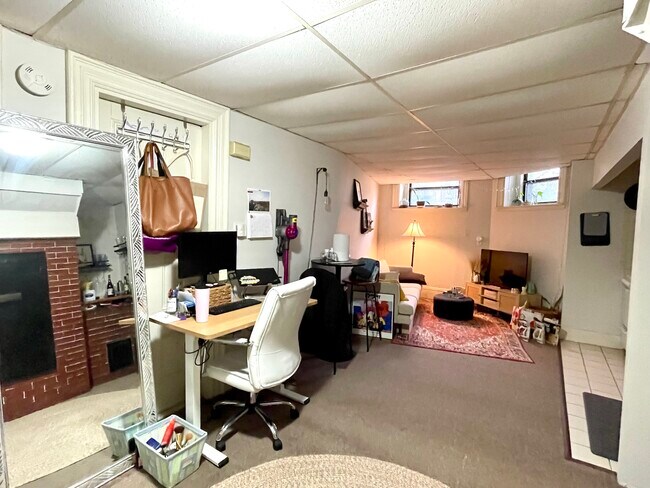 Photo - 317 Commonwealth Ave Unit 1A