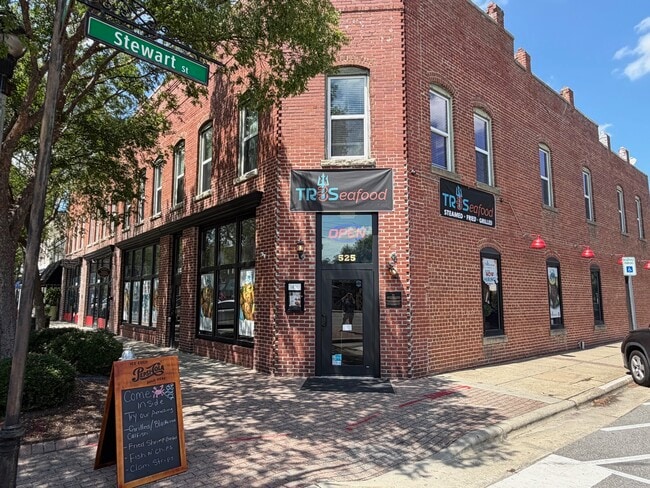 Building Photo - 523 E Broad St