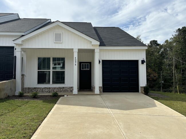 Photo - 4098 BEAUTIFUL POND Park Townhome