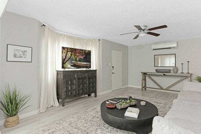 Building Photo - 322 Garfield St Unit SI FL1-ID1559824P