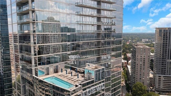Building Photo - 1065 Peachtree St NE Unit 3103