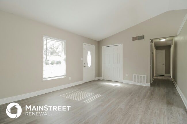 Photo - 8011 Killian Dr