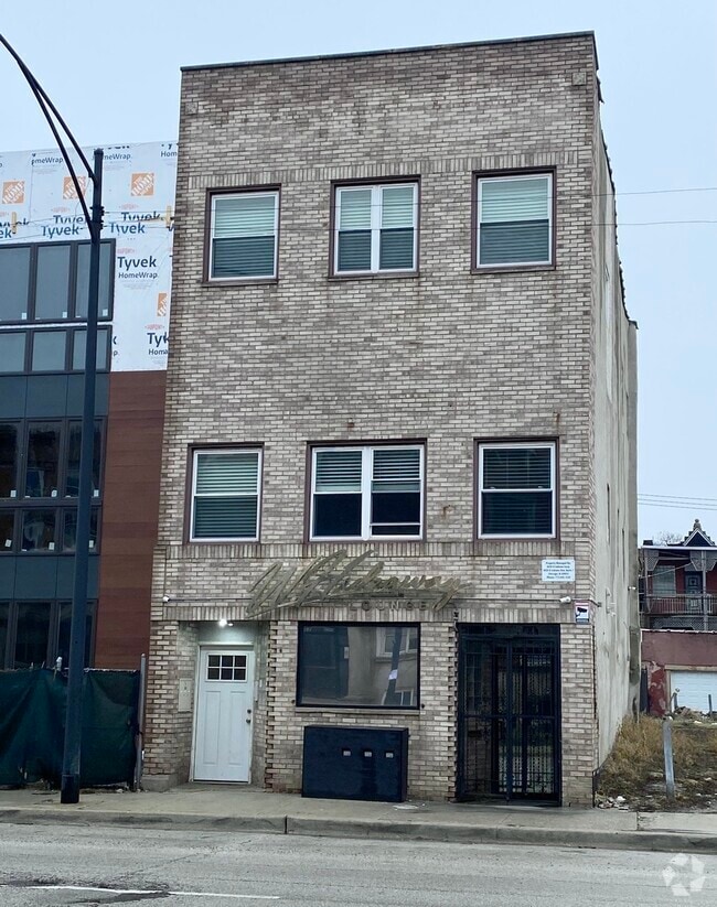 Building Photo - 3659 S Indiana Ave Rental