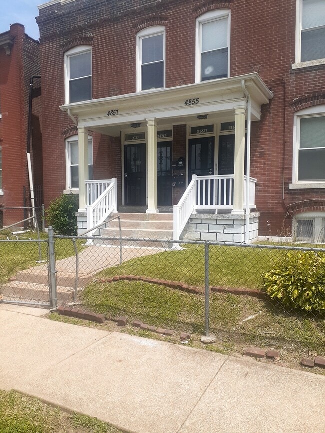 Building Photo - 4855 Northland Ave Unit 4855A