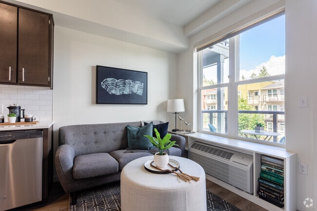 Studio, 1BA - 388 SF