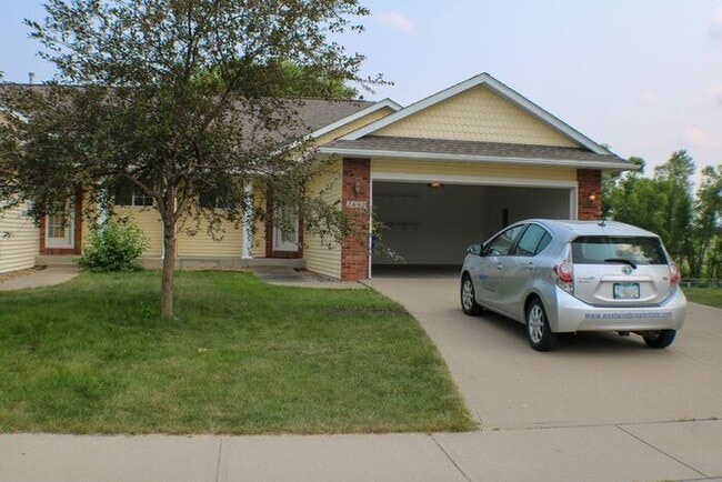 Photo - $1475 | 3 Bedroom, 2 Bathroom DUPLEX | NO ...