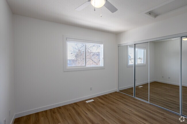 2BR, 3BA - 1,047SF - First Bedroom - Hartford County Townhomes