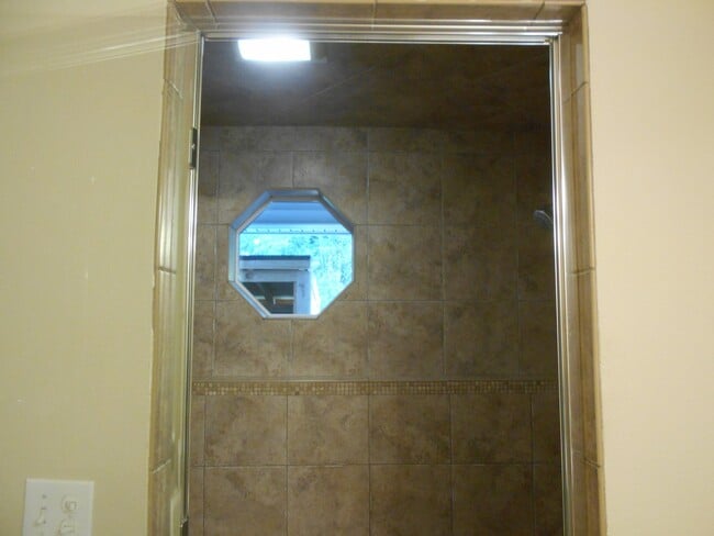 Photo - Spacious 3 Bedroom Duplex in Washougal