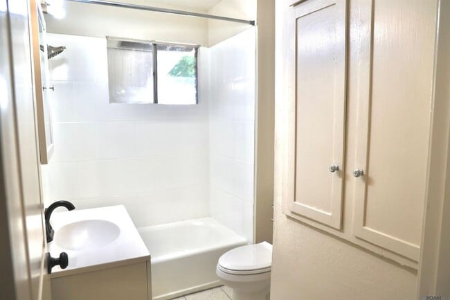 Photo - 10716 Cletus Dr