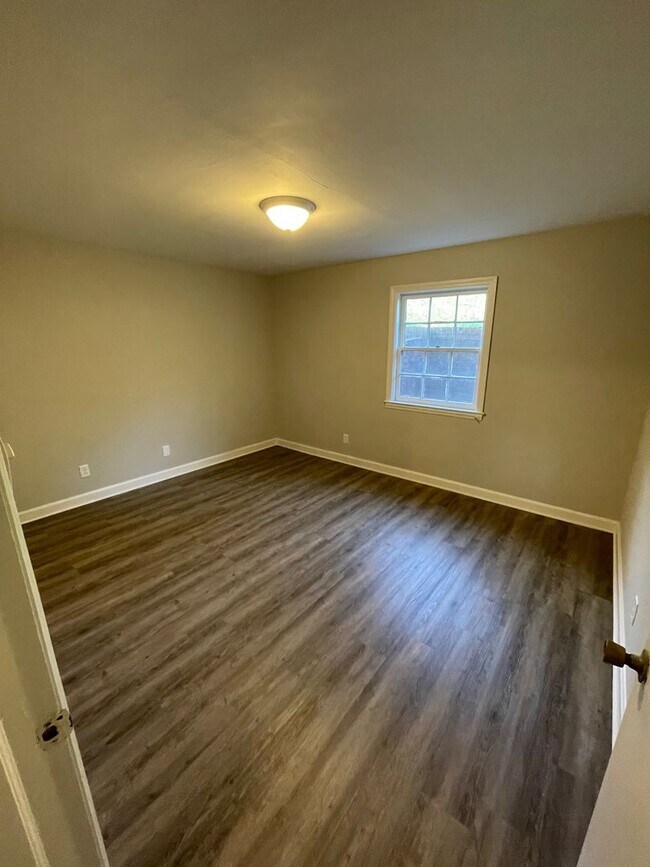 Photo - 1415 Clover St NW Unit B-2