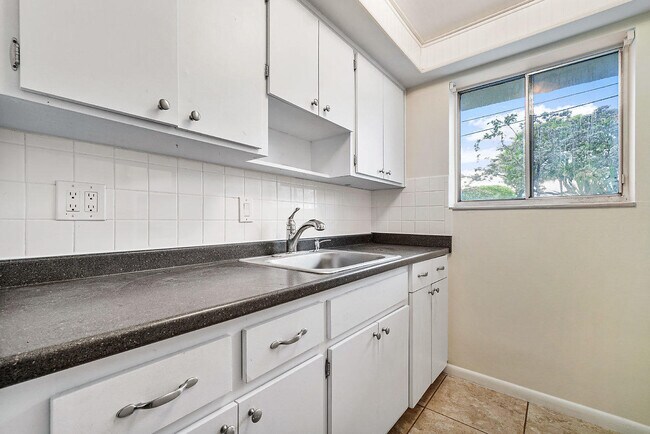 Photo - 701 NE 7th Ave Unit 6