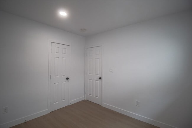 Photo - 2212 Continental Ave Unidad B