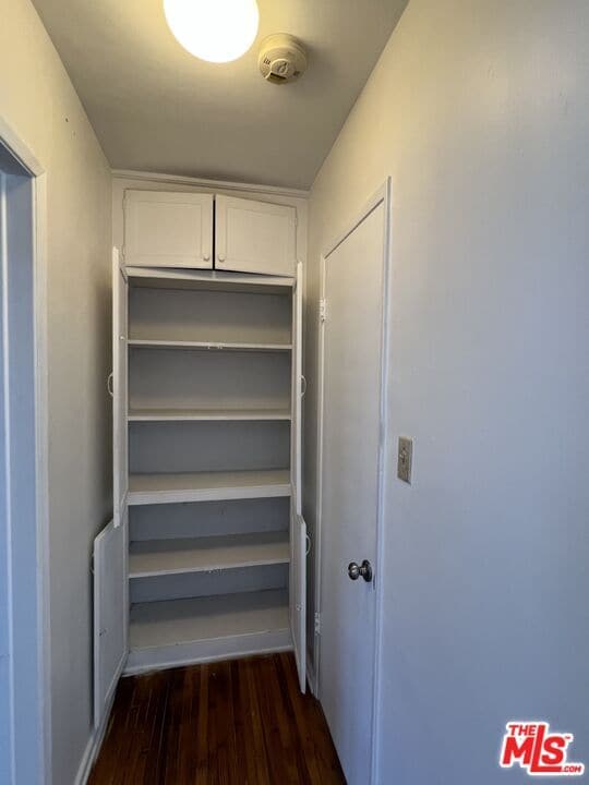 Photo - 873 N Hoover St Unidad 1/2