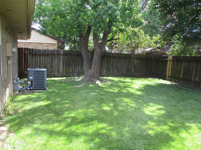 Photo - 19947 Mountain Dale Dr