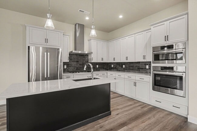 Photo - 1760 Barefoot Dr