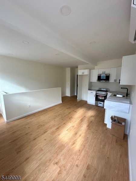 92 Bloomfield Ave