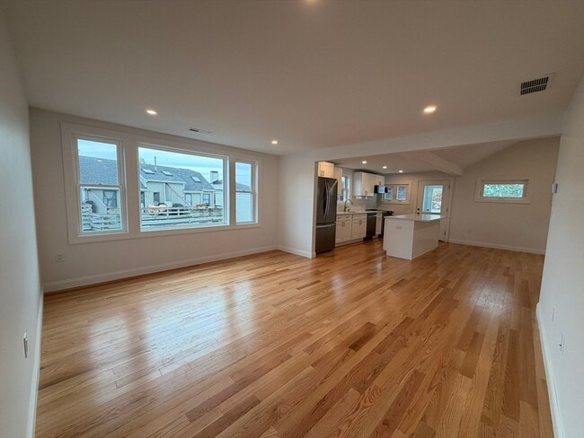 Photo - 55 Mansfield St Unit B